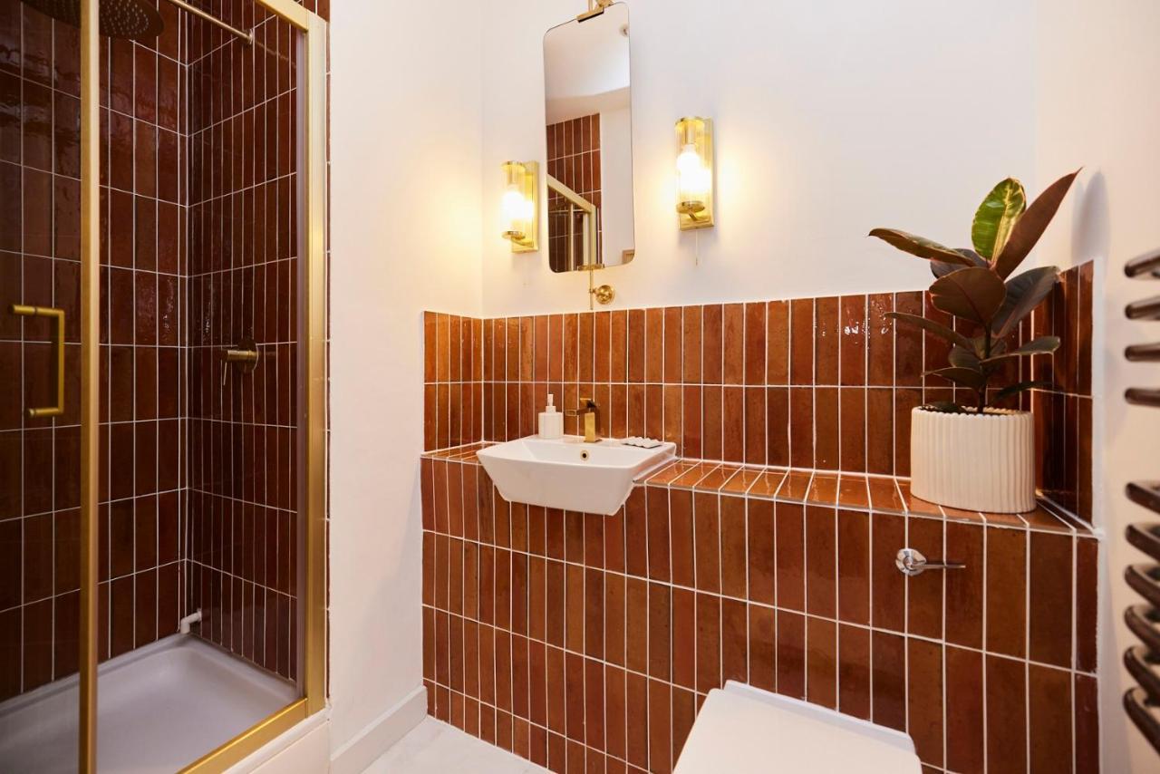 The Cotton Row Place - Bright 2bdr Flat Apartment London
