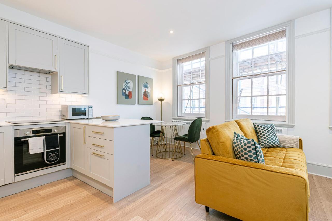 Stylish 1 Bed Flats In Soho, Next To Piccadilly Circus And Trafalgar Square Apartment London