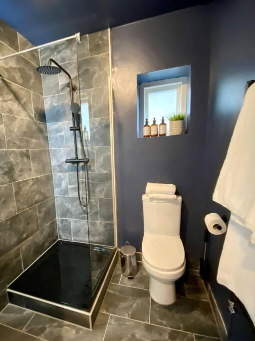 Stylish Near Regents Park N6 *
