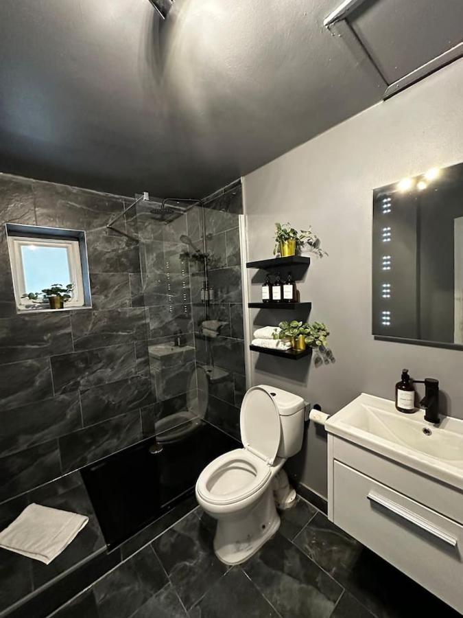 Apartamento Spacious For 4 Flat Near Regents Park N2 Londres