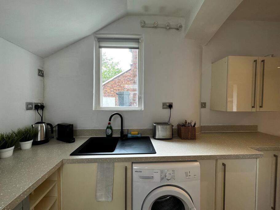 Apartamento Spacious For 4 Near Regents Park N1
