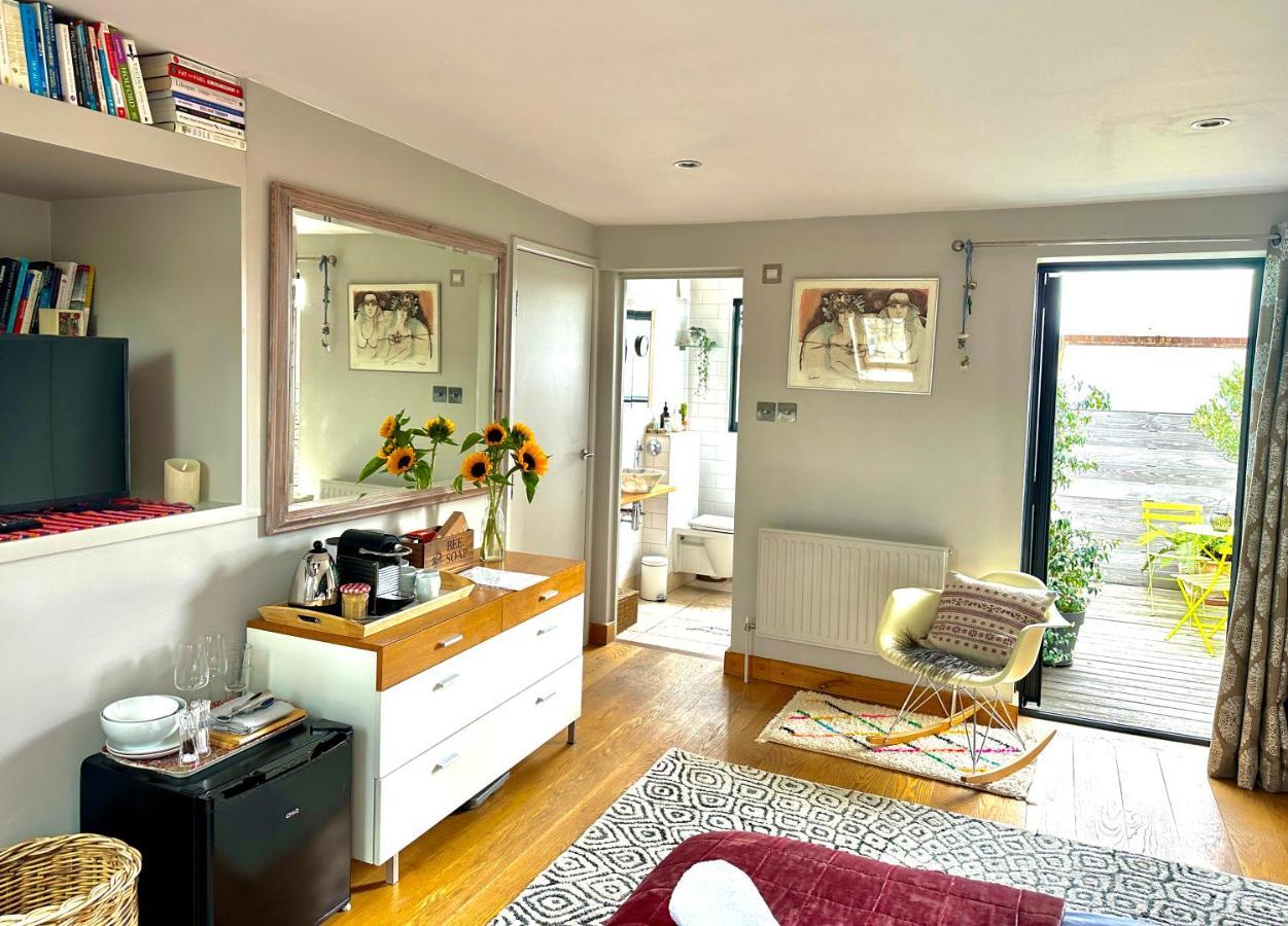 Homestay Heathers Loft Space London