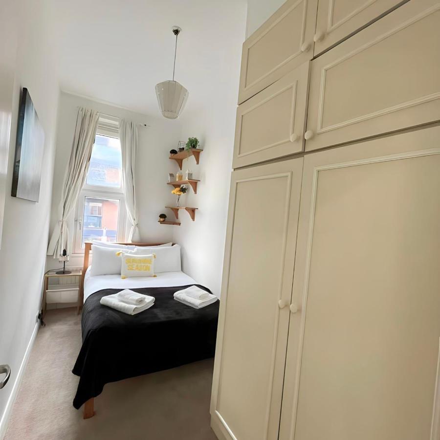 Apartment Jb Clapham, Perfect For