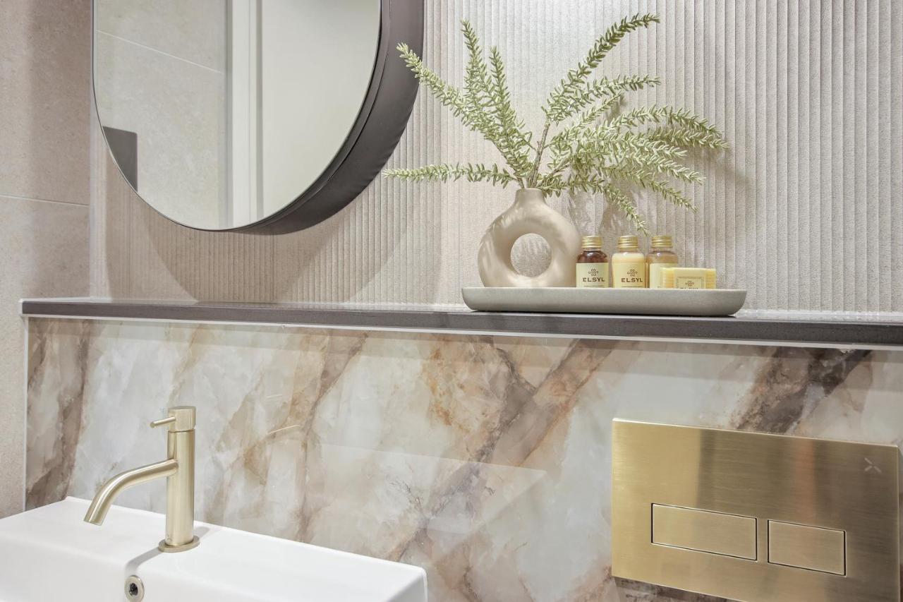 Apartment Bow Lane By Aeria *