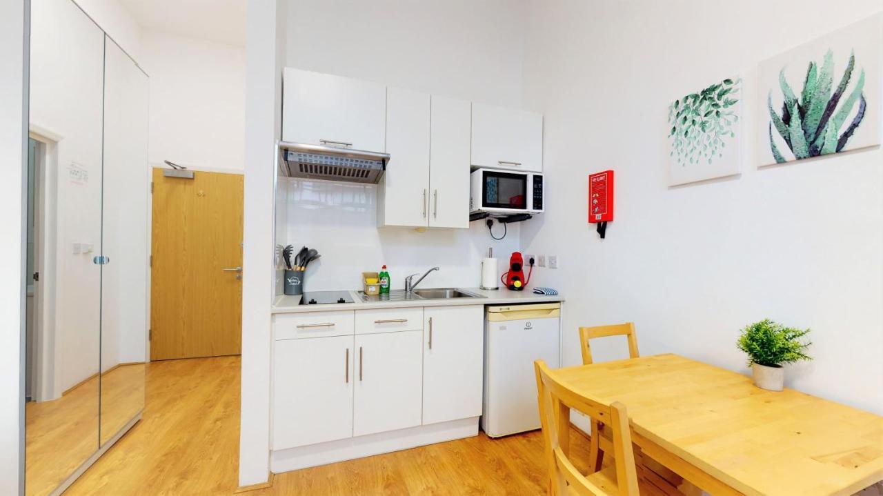 Amazing Studio * London
