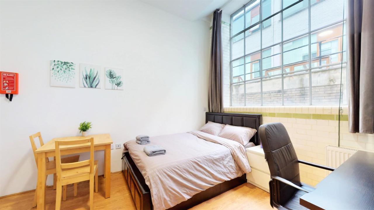 Amazing Studio * London