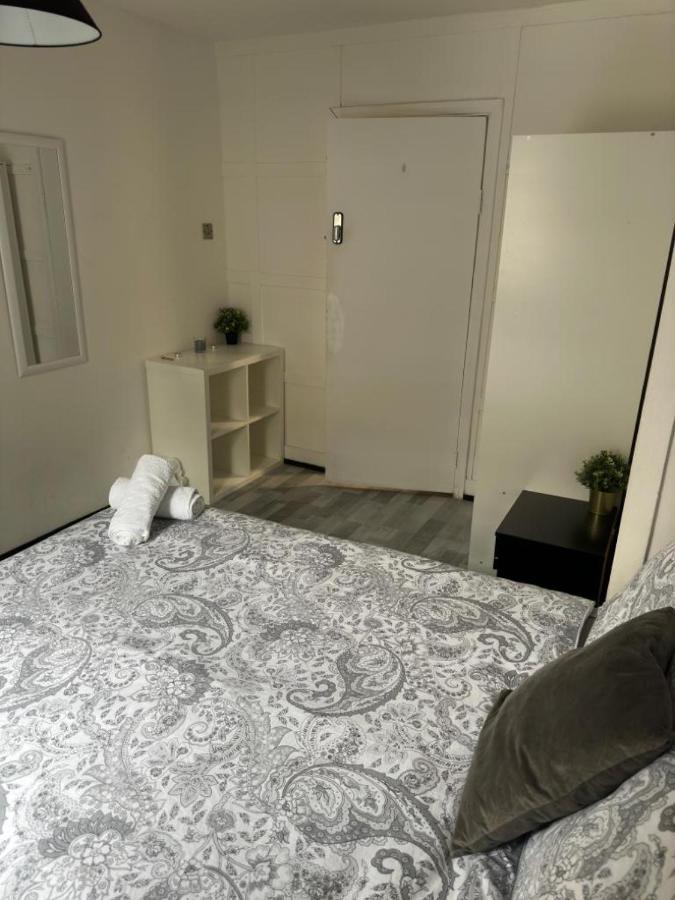 Central Location, Close To Bars Restaurants And Train Stations