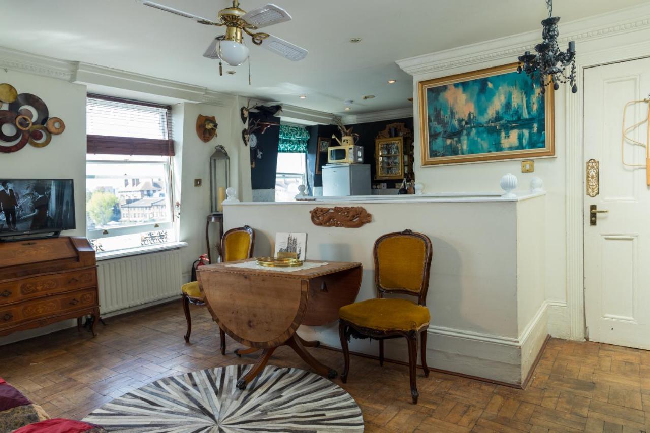 Quirky Georgian And Victorian Decorated London