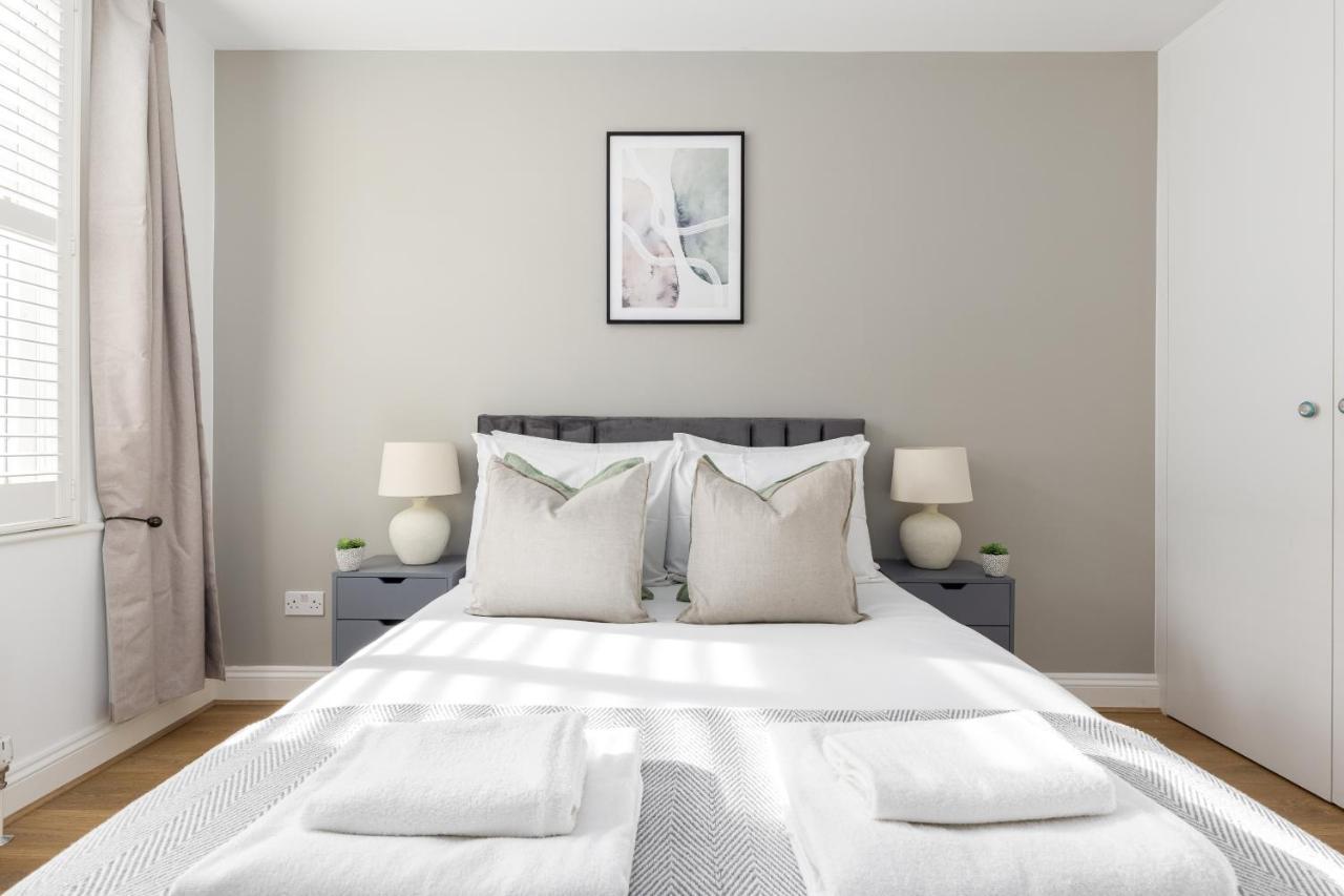The Shepherd's Bush Luxury Apartment London