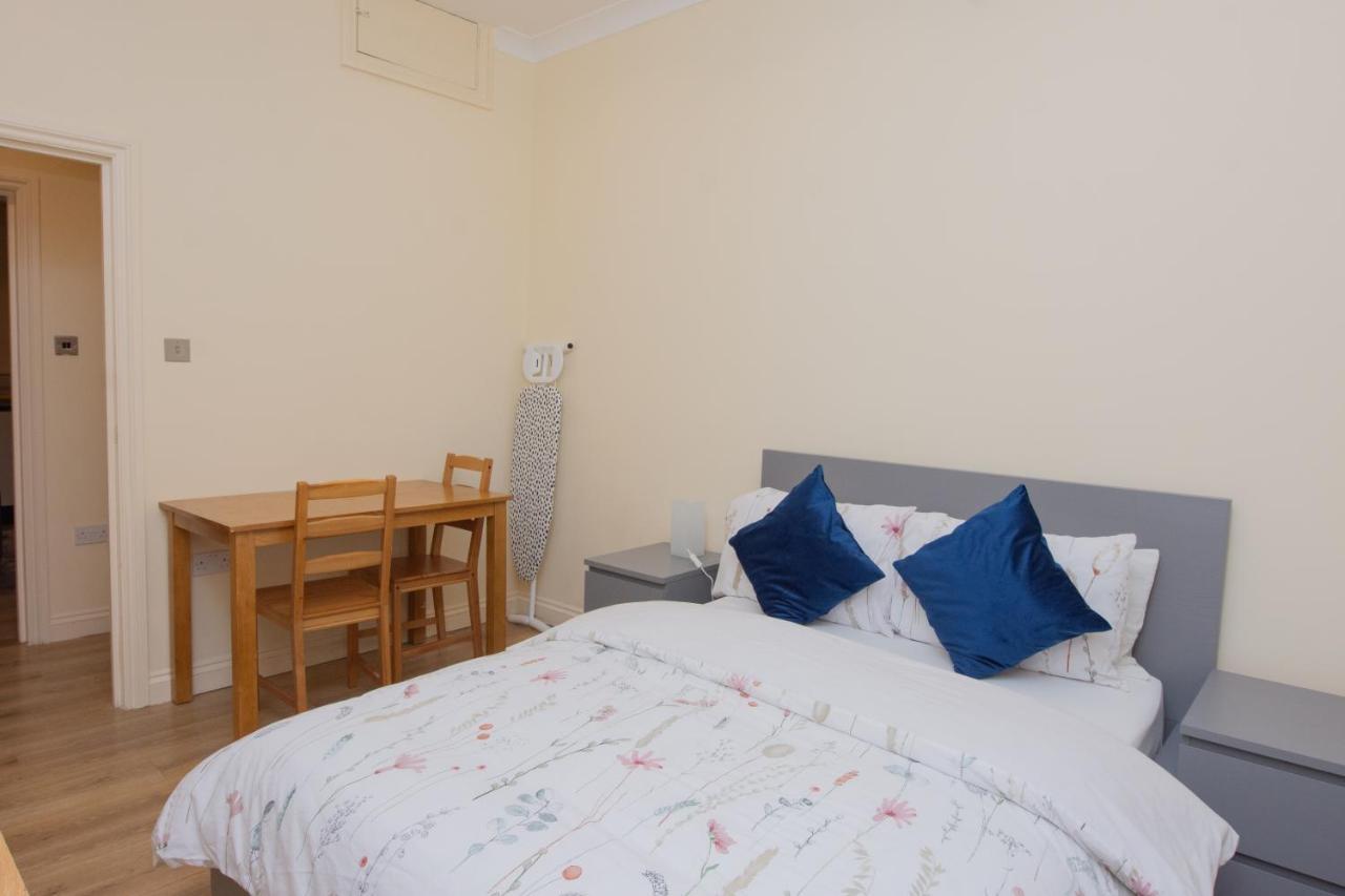 Apartamento Evergreen Apartments- Flat 1, *