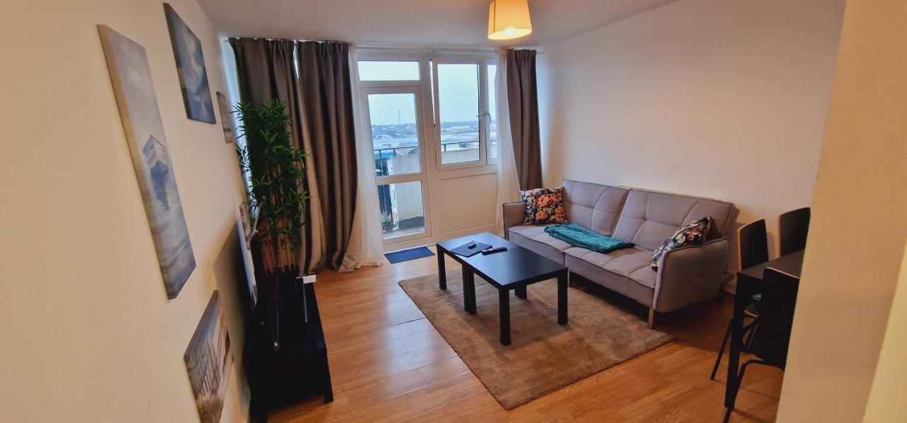 Airport Apartment