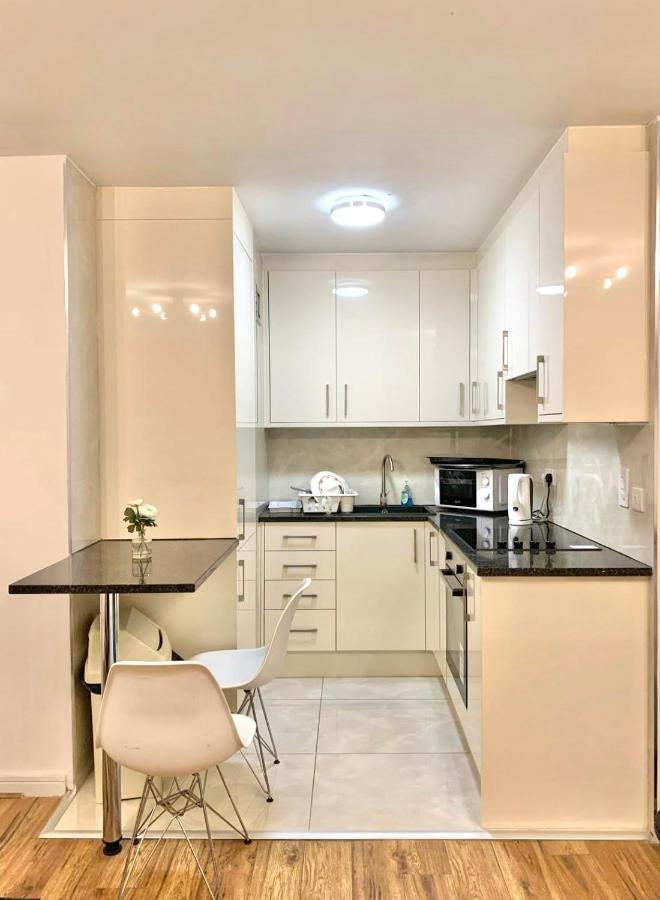 Apartamento 1 Br-kensington-24 7 Security-netflix *