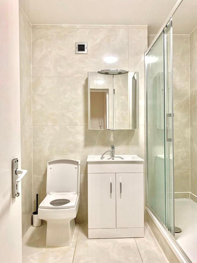 1 Br-kensington-24 7 Security-netflix Apartamento