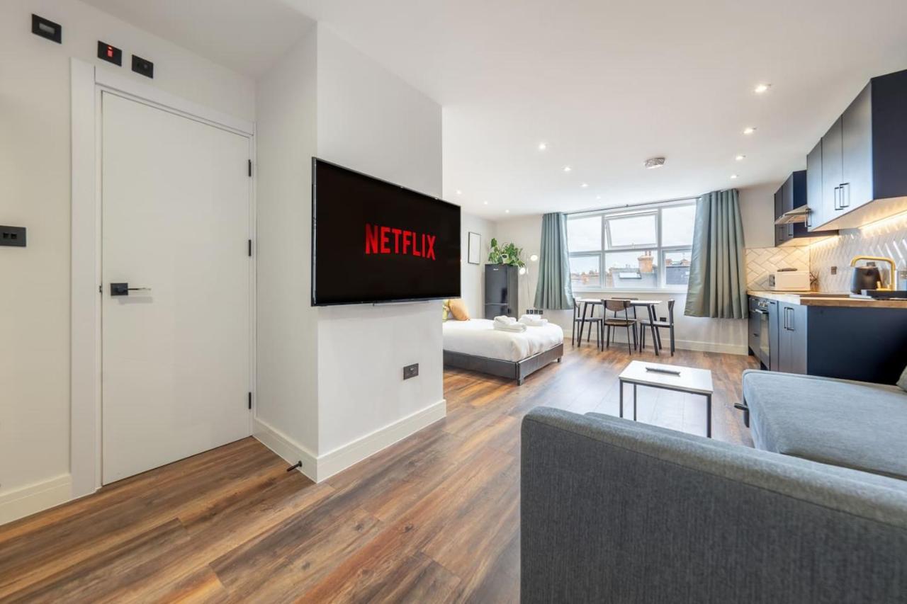 3 West Brand New Loft Apartment