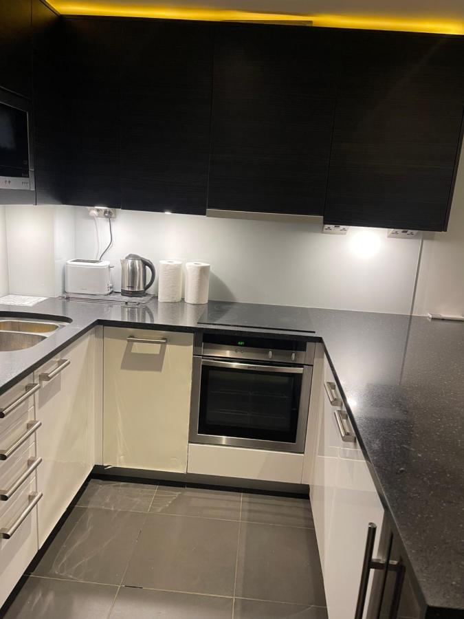 Apartment Imperial Wharf Chelsea Octavia House London