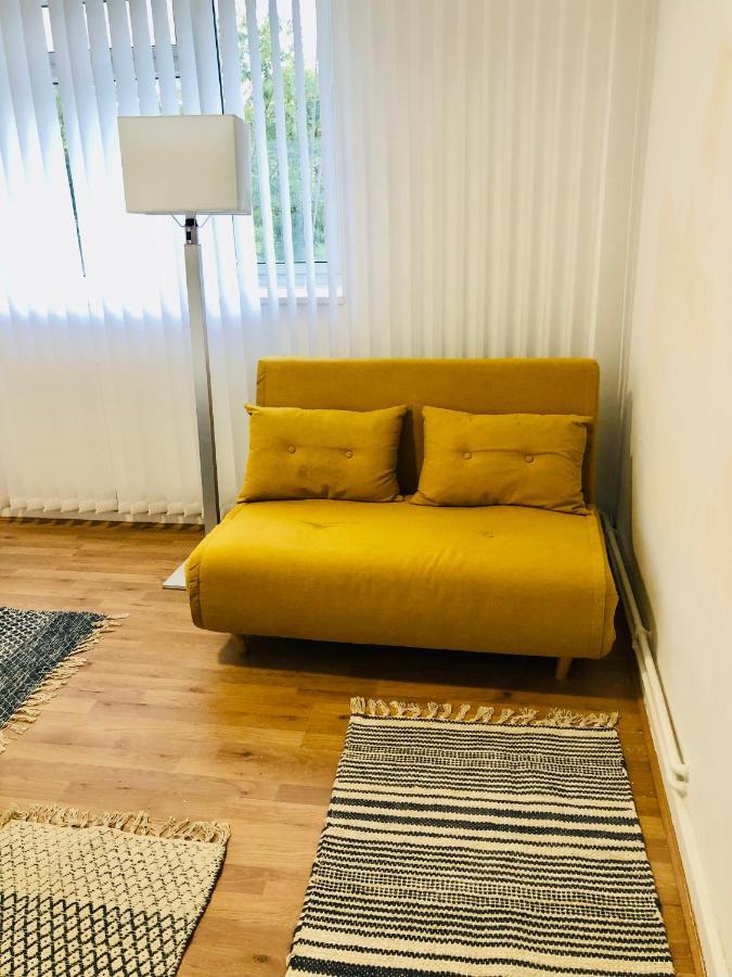 Location- 2 Bedroom
