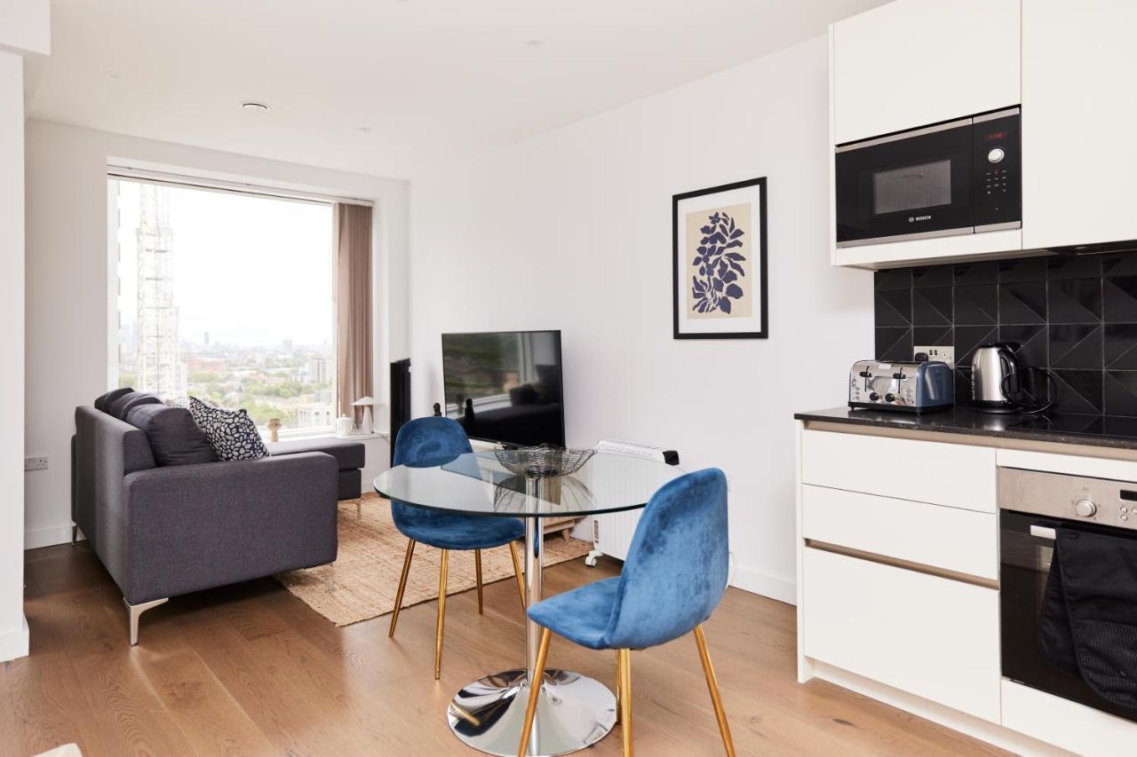 The Elephant And Castle Hideout - Cozy 1bdr Flat With Balcony London