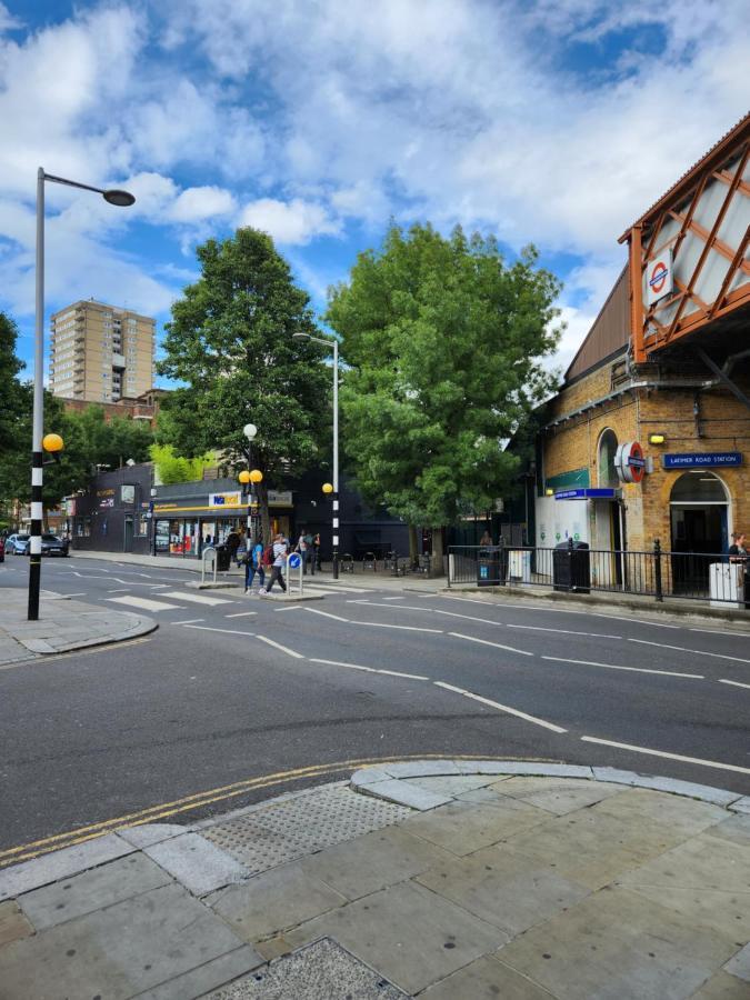 Herstusio W11 London