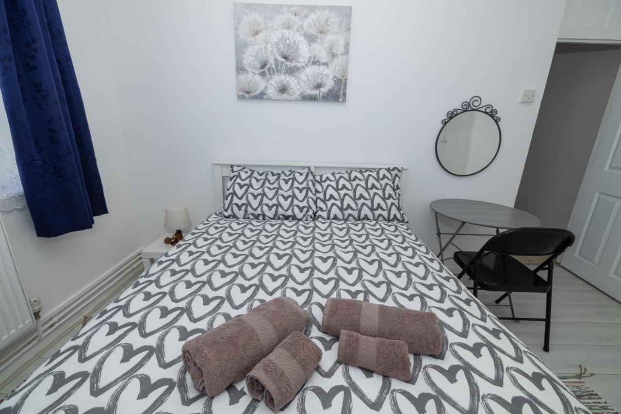 Near Shoreditch Homestay