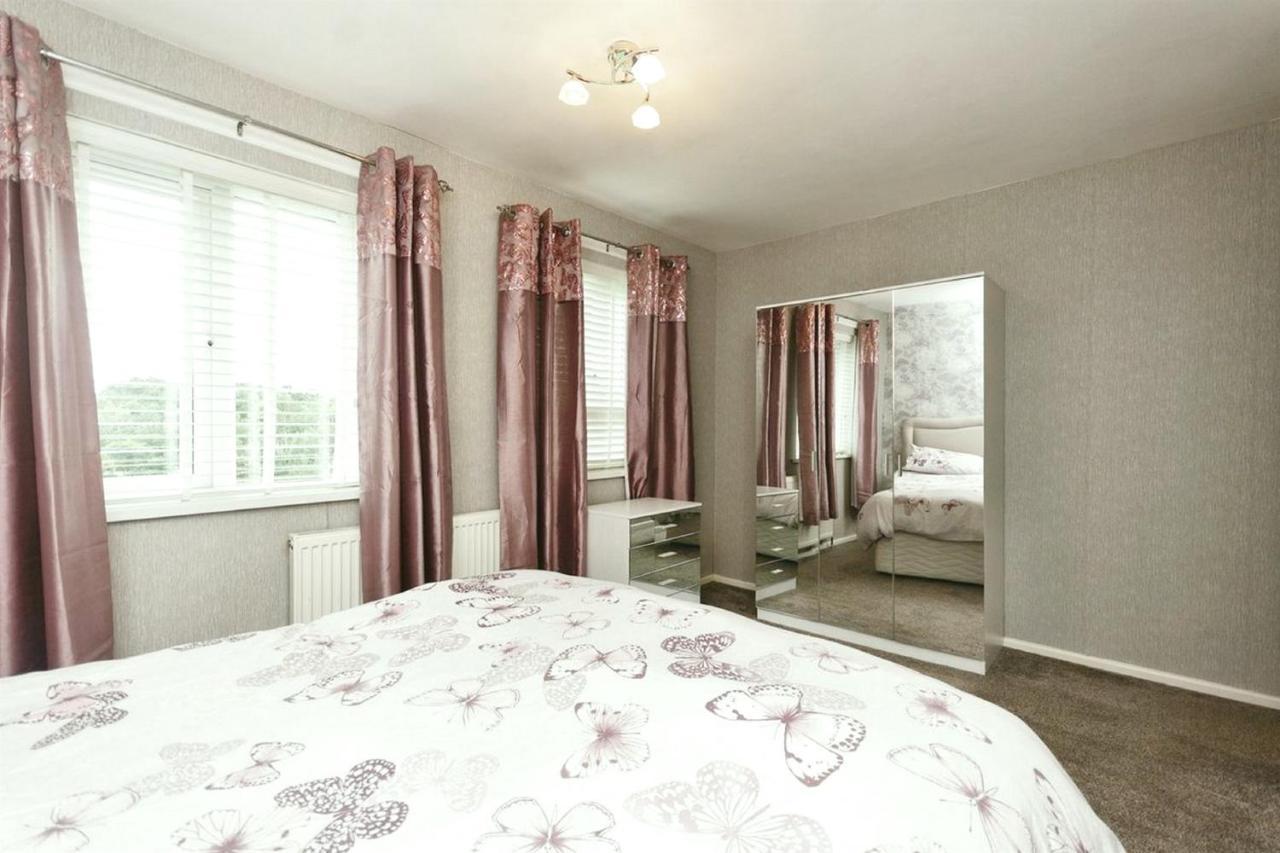 Apartment Stunning 3br Penthouse With Ac, Private Lift And Balcony In London