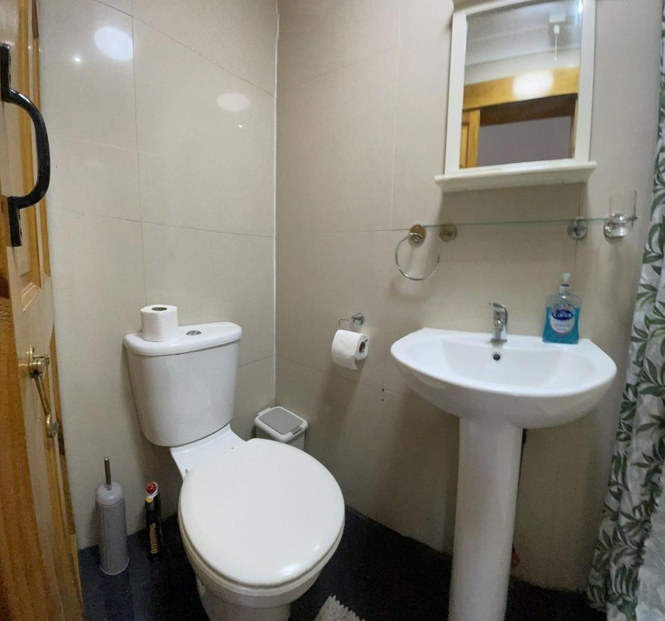 Homestay Cosy With Smart Tv In Stratford London