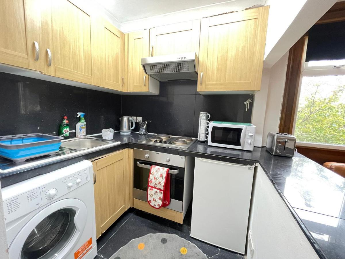 Homestay Cosy With Smart Tv In Stratford