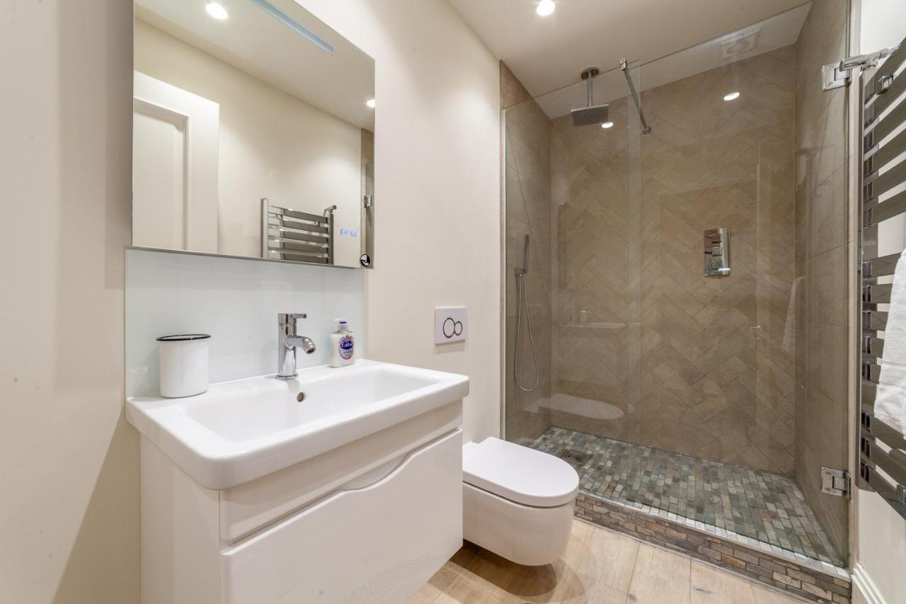 Primary Located Splendid 2br Flat Near Hyde Park Apartamento Londres