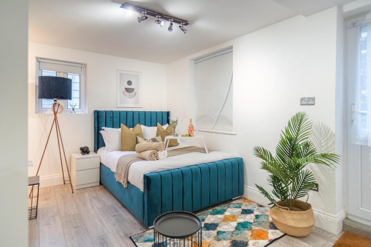 Funky Trendy Modern 3 Bed 3 Bath House In Dalston Londres