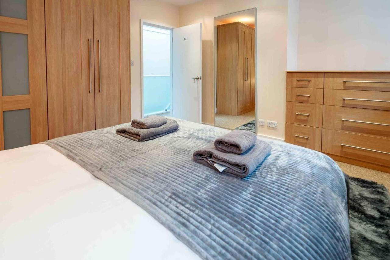 Stunning 3-bed House In Holiday home *