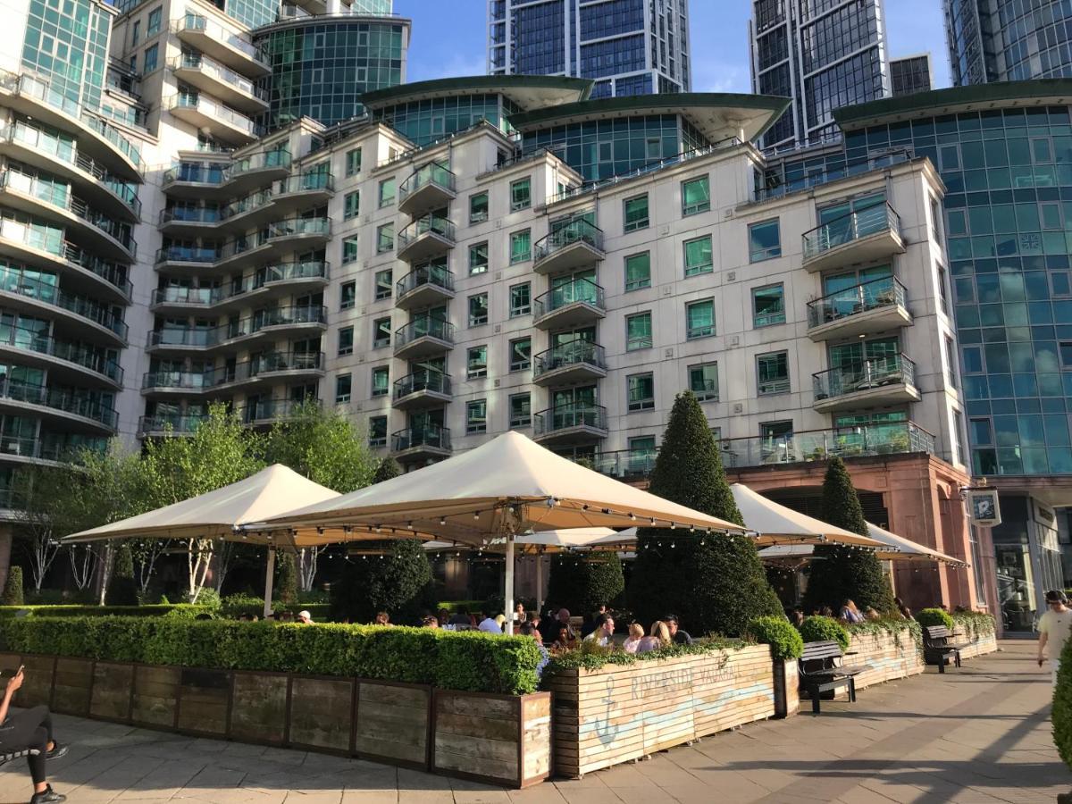 Homestay Cosy Private With Private Bathroom In A River View Flat London