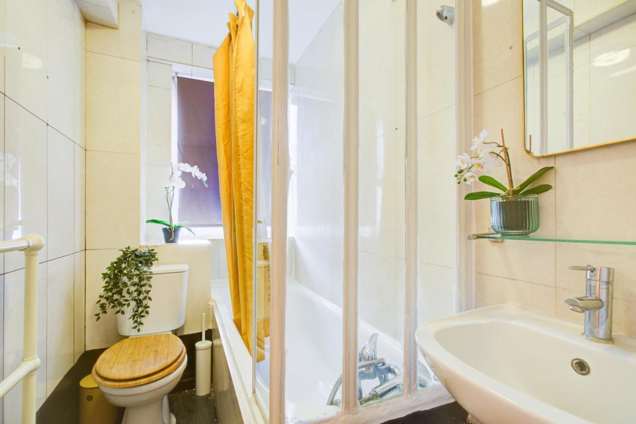 Hyde Park Private Family Apartment London
