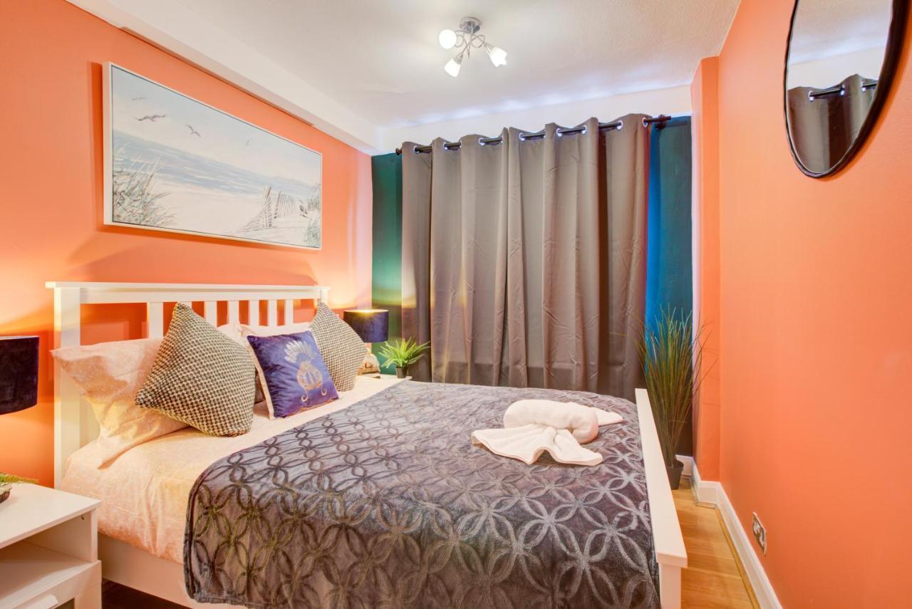 Hyde Park Private Family Apartment *