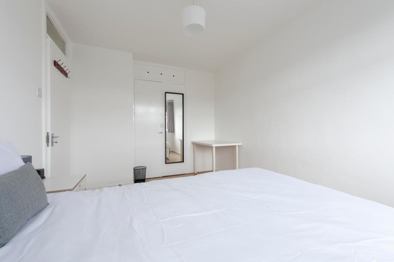 Apartment Modern Luxury By Mile End London