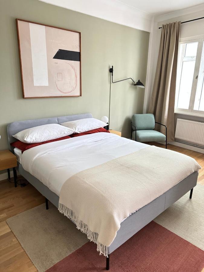 Modernist Studio In Fitzrovia Apartment