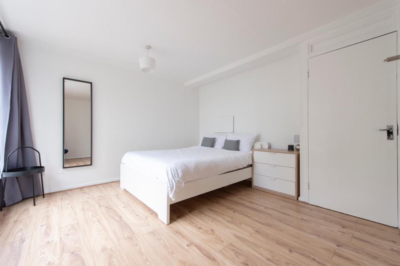 Modern Luxury By Mile End