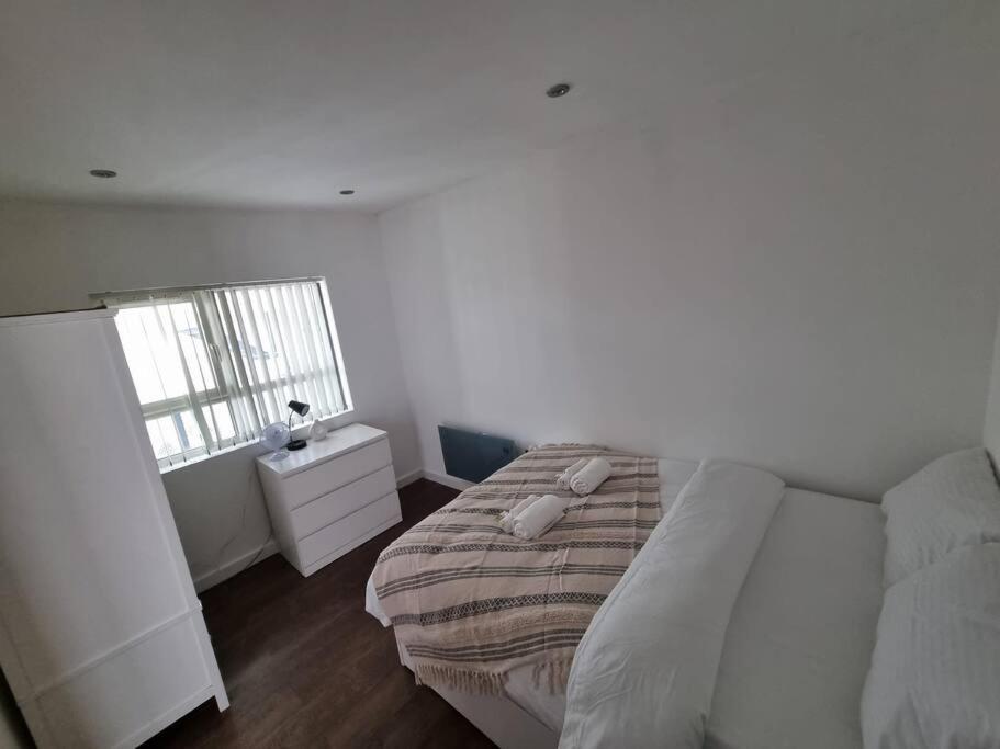 Apartment Flat 7 Fulham, 2 Bedroom, 1 Bathroom Flat