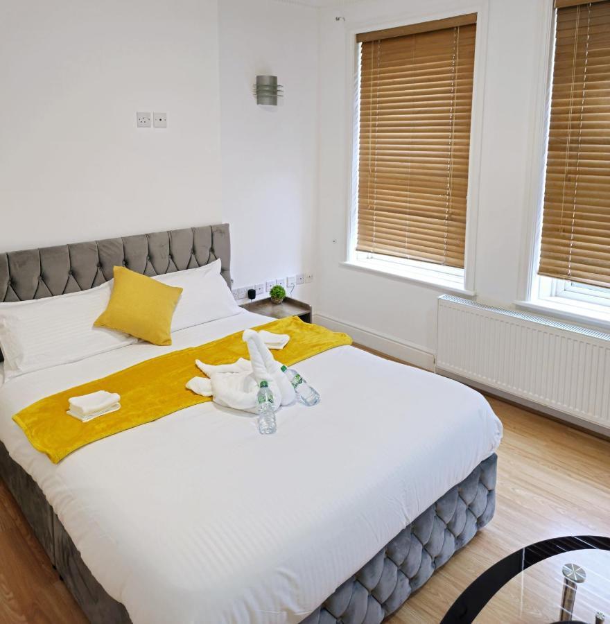 The Private In Paddington * London