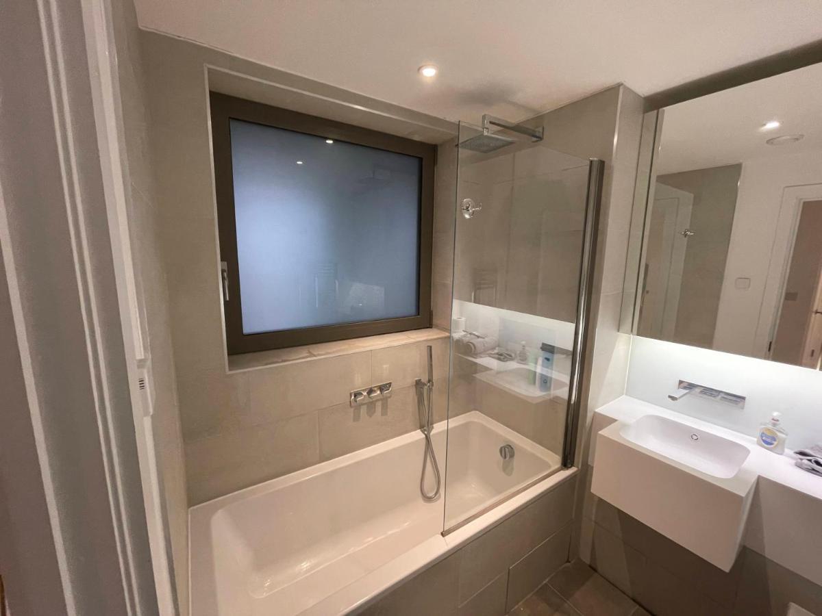 High Standing Flat Spitalfields/liverpool St London