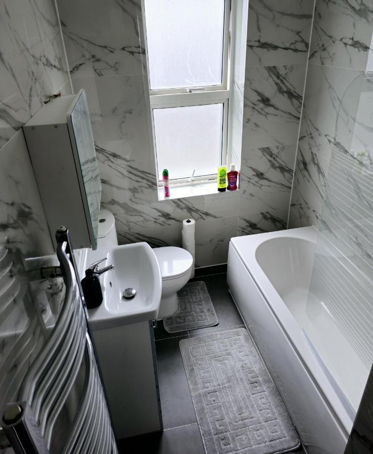 The Private In Paddington Homestay