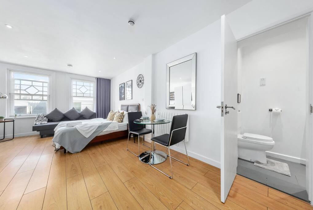Apartment Stylish Piccadilly 1 Bedroom Flat In Vr2