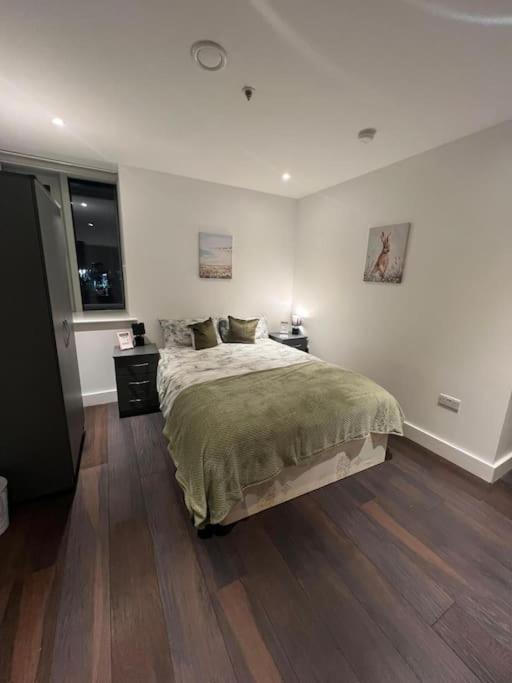 Apartamento Lovely Sleep 8 Flat 20 Mins Bp153 *