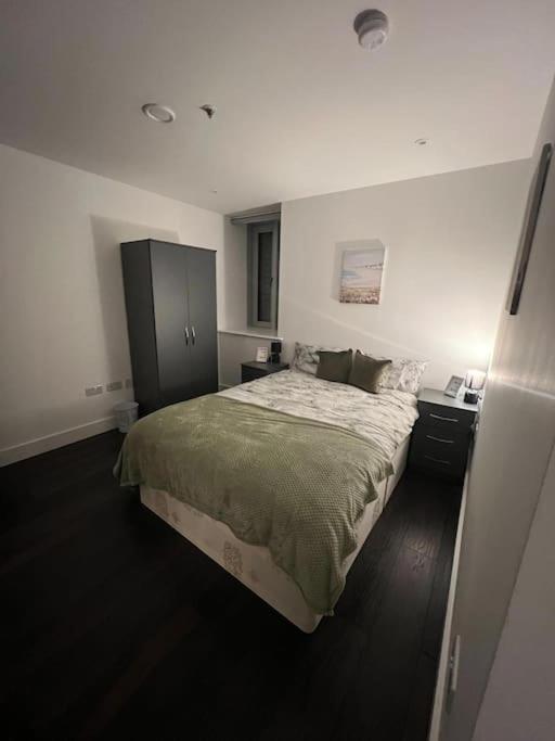 Apartamento Lovely Sleep 8 Flat 20 Mins Bp153 Londres