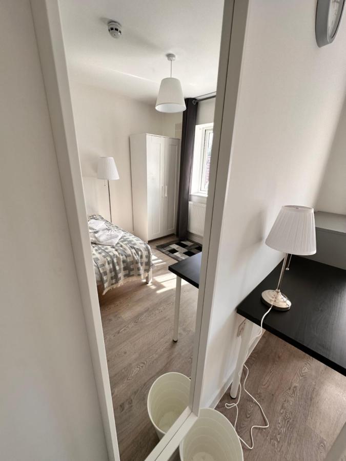 Double And Single In Bromley By Bow * London
