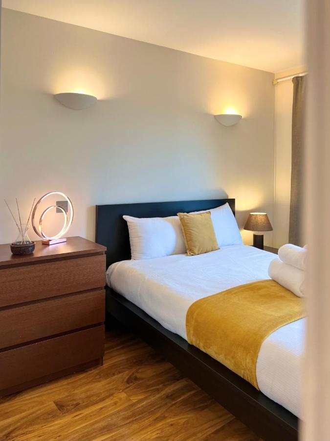 Fairmont Avenue E14 9pq London