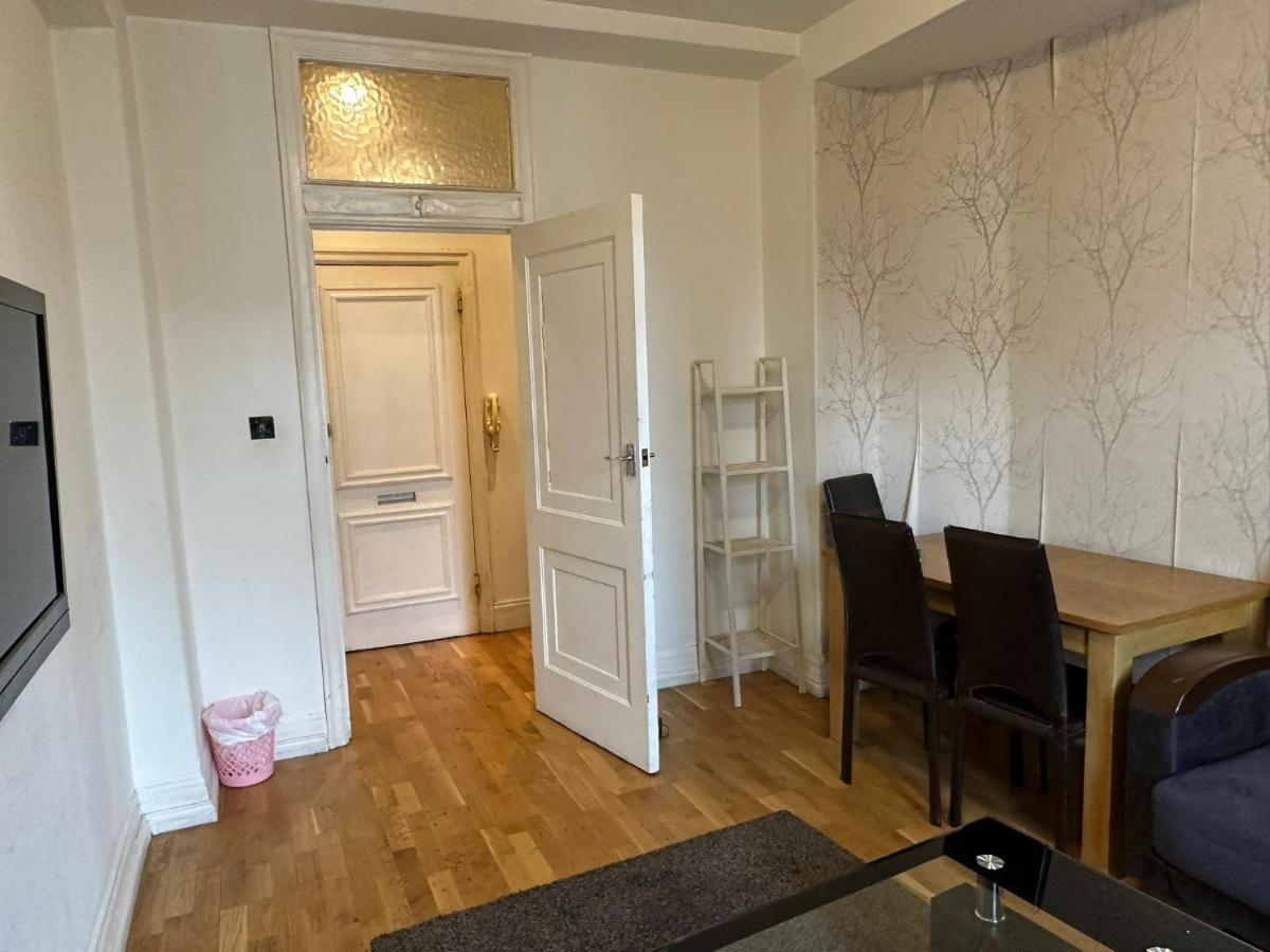 Queens Court Apartamento