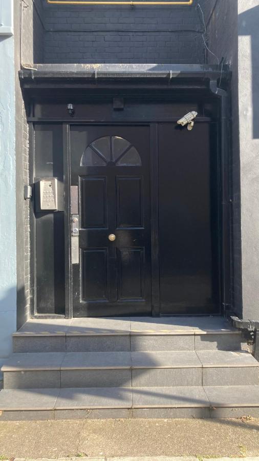 Chic Flat In Sw6 London
