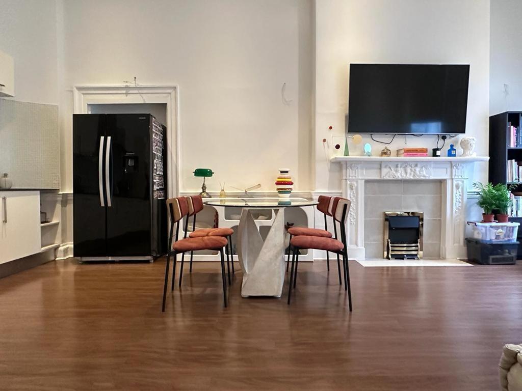 Elevency - In The Heart Of The - 1 Bed Apartment London
