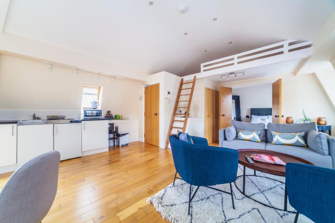 Hub Townhouse London