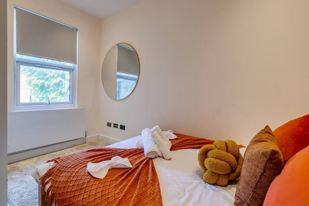 Superior Quality Brixton Aztec Gem Apartment *