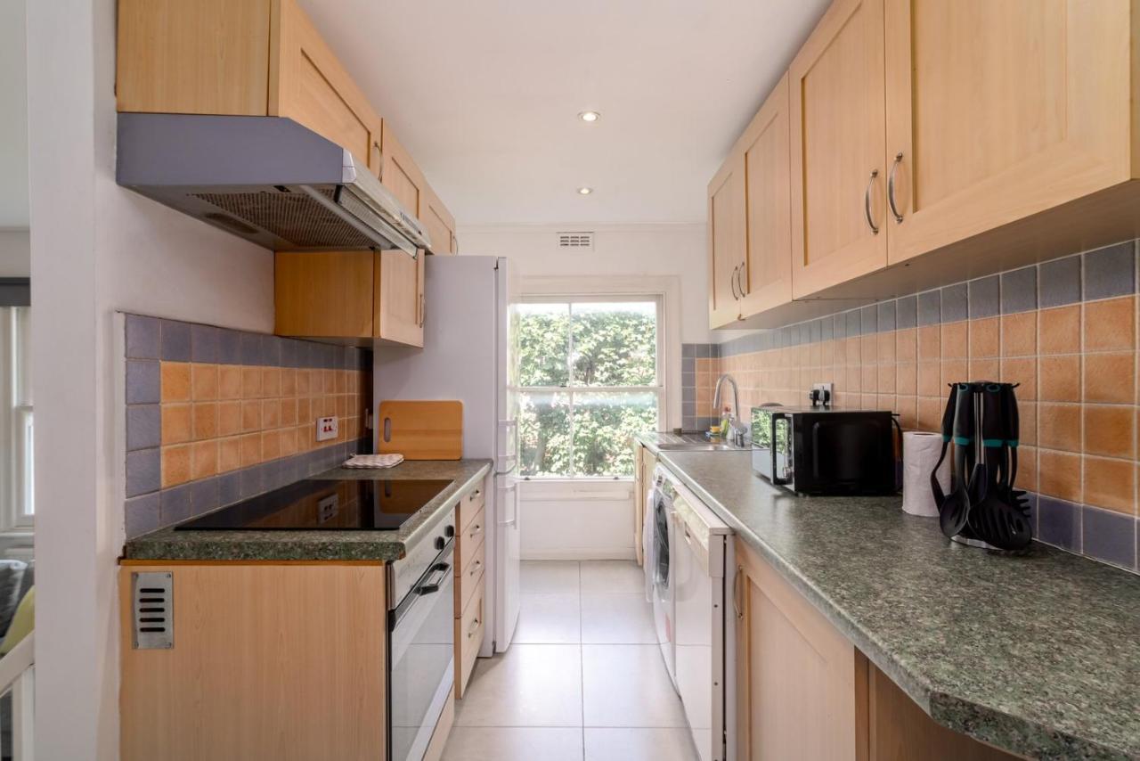 Guestready - Charming In Holland Park Apartment